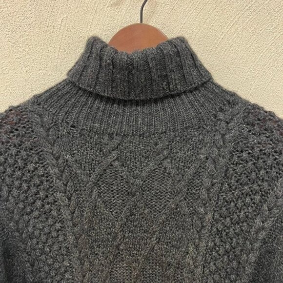 J. Crew Women's Turtleneck Wool Sweater Knitted Long Sleeve Black Size Medium - Picture 2 of 9